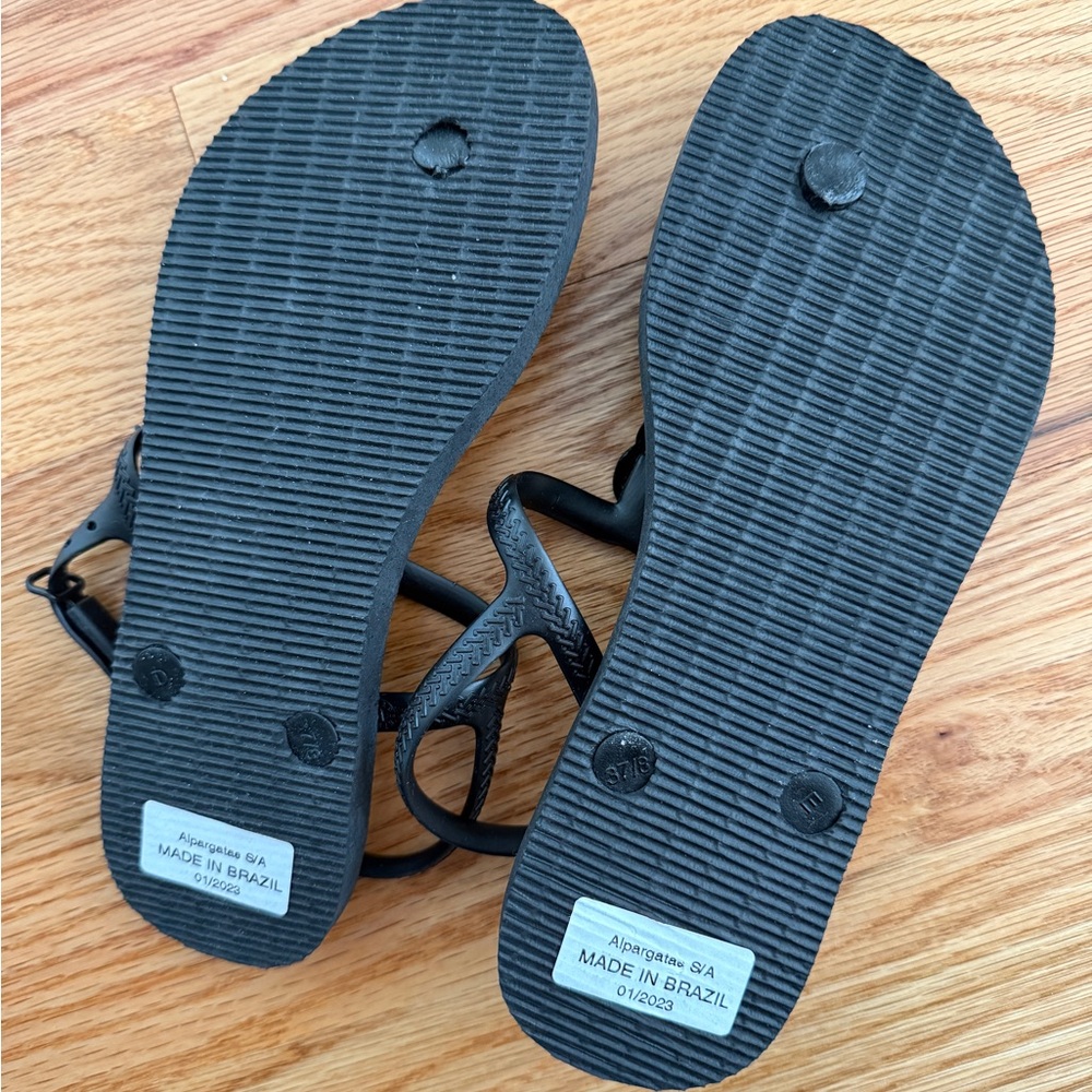 Havaianas Women's Black Sandals - Picture 3 of 5